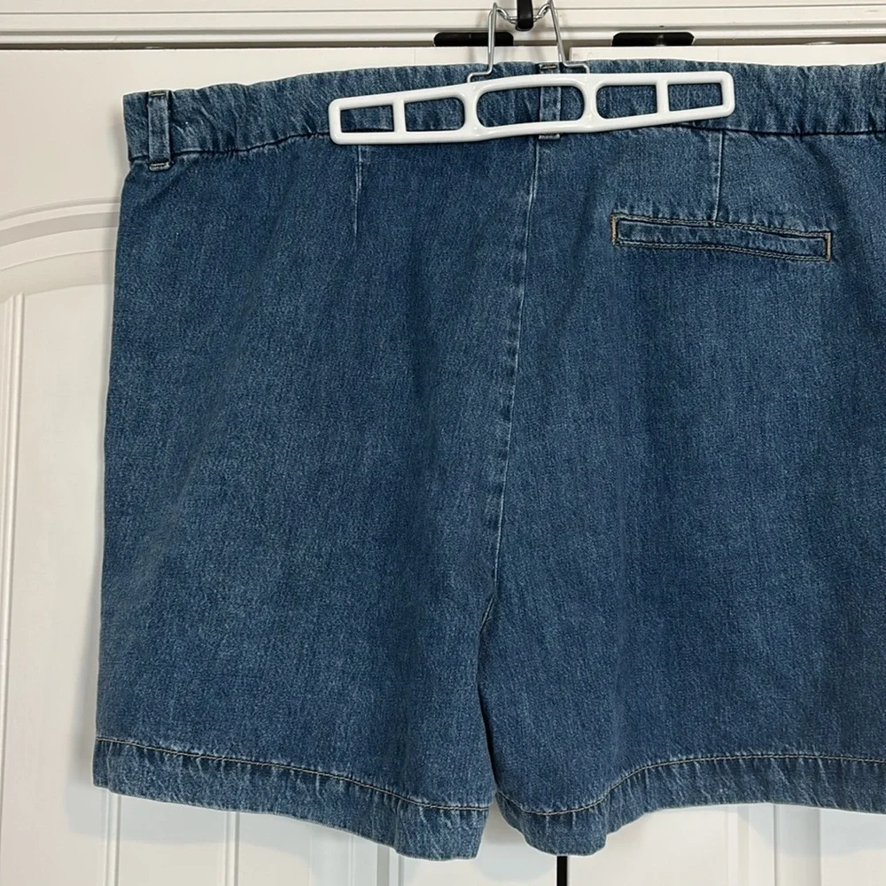 Old Navy High Waist Taylor Denim Shorts - Blue - Picture 10 of 11